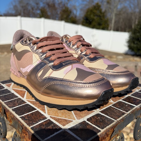 Valentino Garavani Rockrunner Leather & Suede Camouflage Sneakers Size 37.5 - Picture 9 of 11